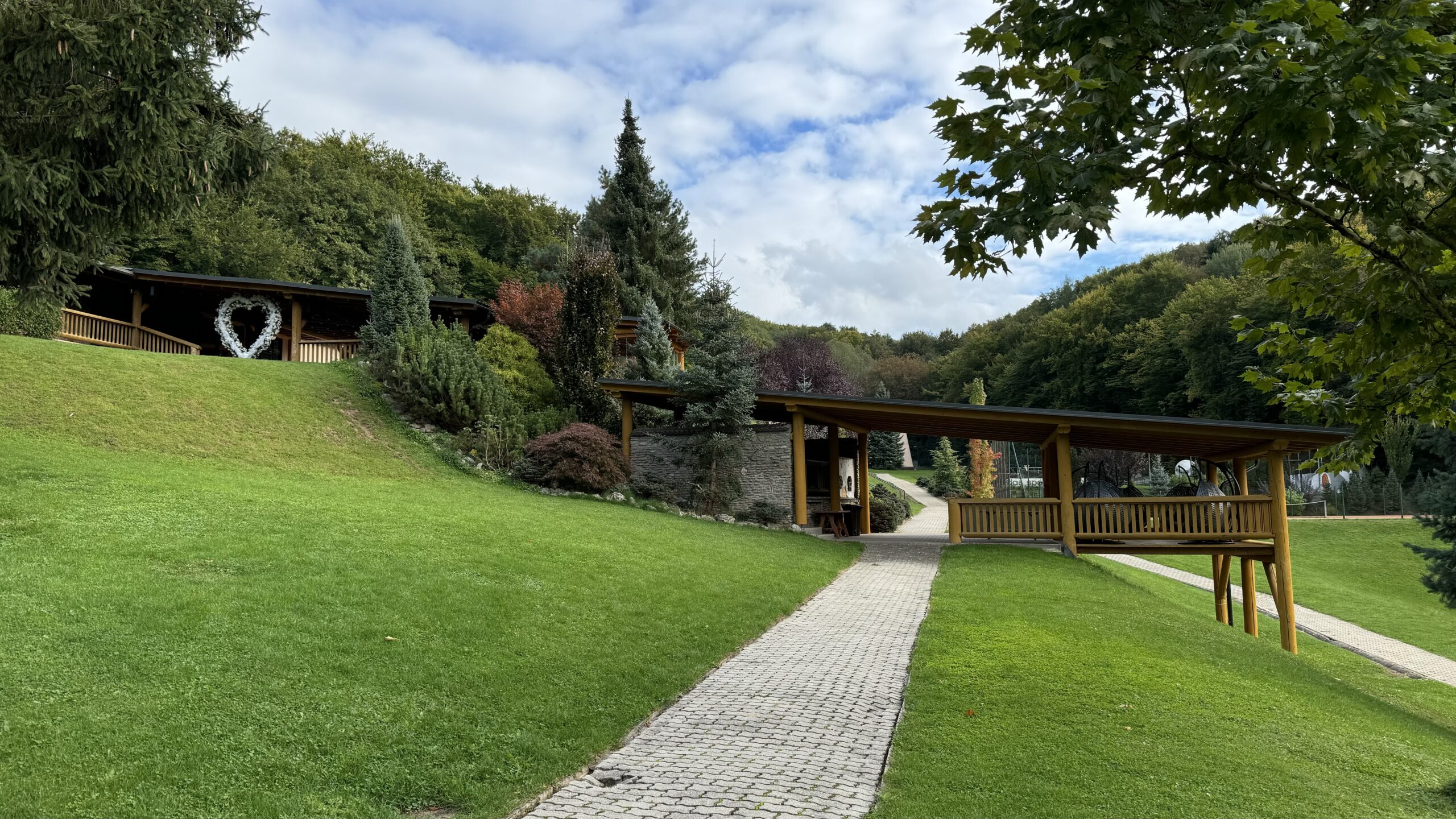 Svadba v Oliwa Resort - spojenie prírody, romantiky a gastronómie v srdci Strážovských vrchov, len 2 km od kúpeľov Trenčianske Teplice