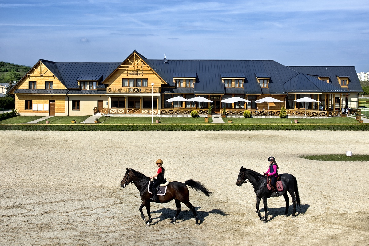 Hotel Rozálka, AREÁL ZDRAVIA ROZÁLKA PEZINOK - svadba v prírode