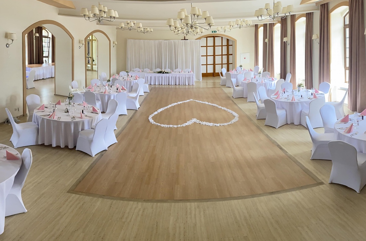Villa Cubach, svadobná sála, svadba pri Poprade, svadobný obrad, Naša svadba, svadobný vyhľadávač, svadobná sála, svadobné priestory, svadobné miesto, miesto na svadbu, svadba s ubytovaním, svadba Spišské Bystré, svadobná sála, Spišské Bystré, svadba na východe, svadba, Spišské Bystré, Poprad, Spiš, svadba na Spiši, kulturák, kultúrny dom