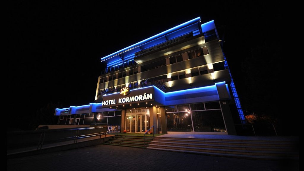 Hotel Kormorán, Spoločenská sála, svadobná sála, svadba v Bratislave, svadobný obrad, obrad vonku, svadba v záhrade, naša svadba, svadobný vyhľadávač, svadobné miesto, svadobné priestory, miesto na svadbu, svadba v hoteli, svadba s ubytovaním, svadba vonku, svadobná sála, svadba pri Bratislave, Čilistov, Šamorín, Kormoran, svadba