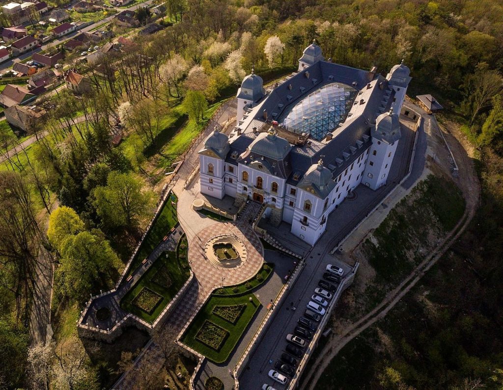 Galicia Nueva, zámocký hotel, svadba v Galicia Nueva, svadba, svadba na zámku, Halič, svadba v Haliči, kráľovská svadba, miesto na svadbu, svadobný vyhľadávač, Naša svadba, svadobná sála, svadobné priestory