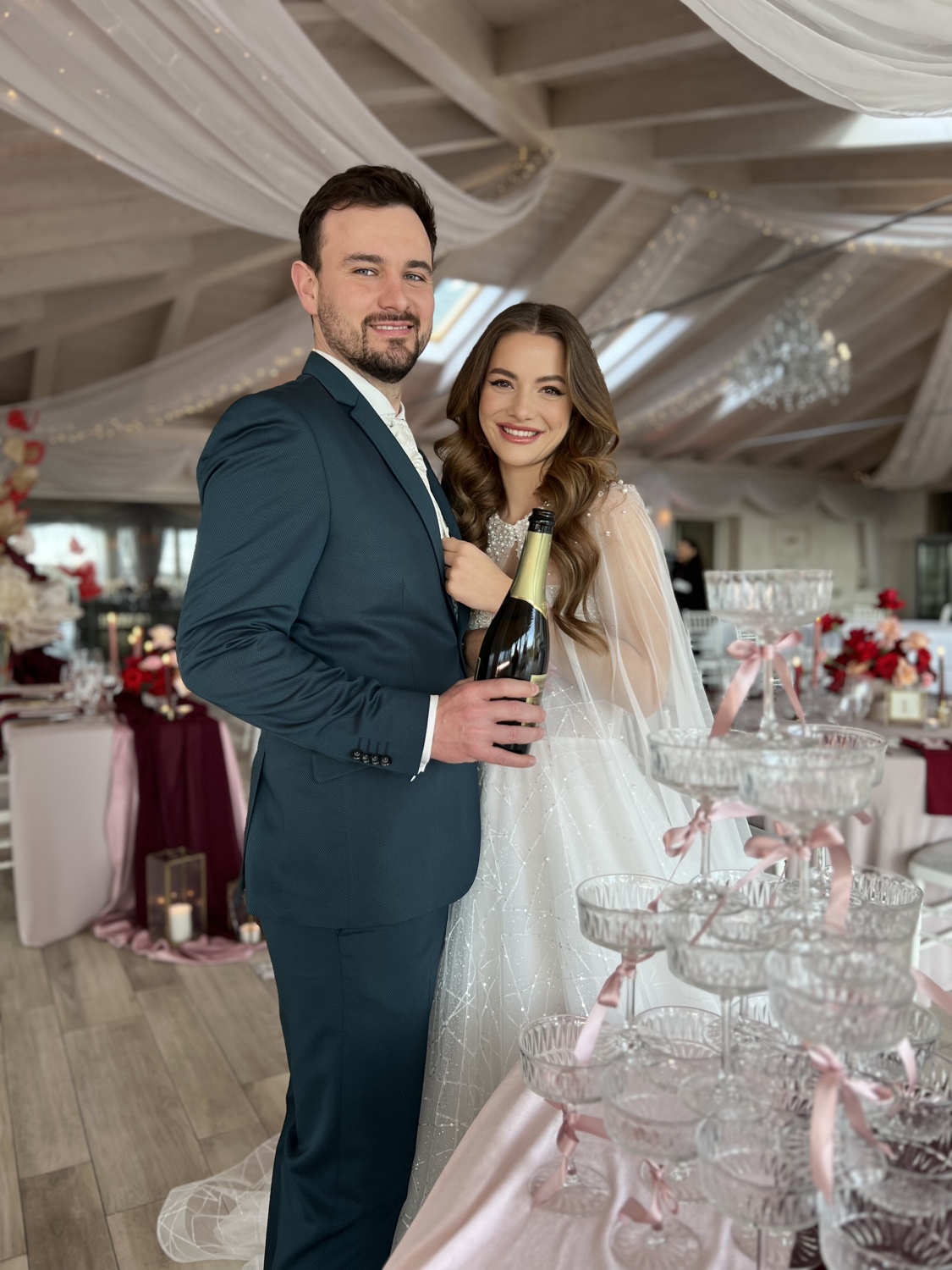 Svadba v Hoteli Zlatý Kľúčik v Nitre je zárukou nezabudnuteľného zážitku v jedinečnom prostredí elegantného hotela - kapacita svadobného pavilónu je 130 osôb.