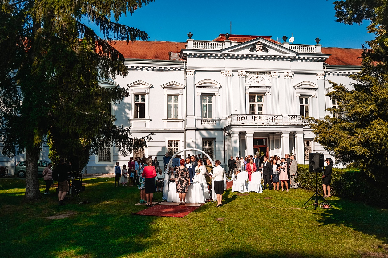 HOTEL KAŠTIEĽ MOJMÍROVCE, KAŠTIEĽ MOJMÍROVCE, svadba, Mojmírovce, svadba v Mojmírovciach, svadba v kaštieli, Naša svadba, Svadobný vyhľadávač, svadba, svadobné priestory, miesto na svadbu, svadobná sála, svadba v kastieli, obrad, sobáš