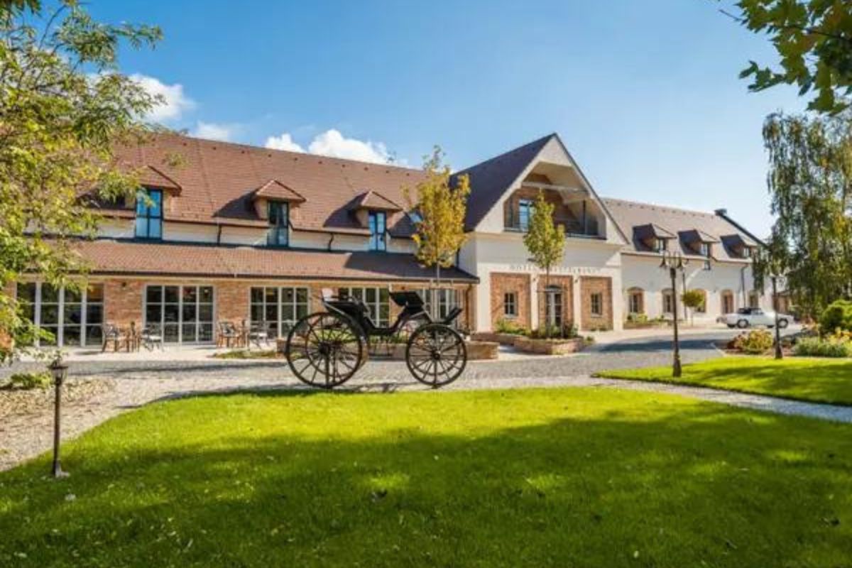 Arkady Hof Hotel, Historický majer, Stupava, svadba, historický hotel, svadba Stupava
