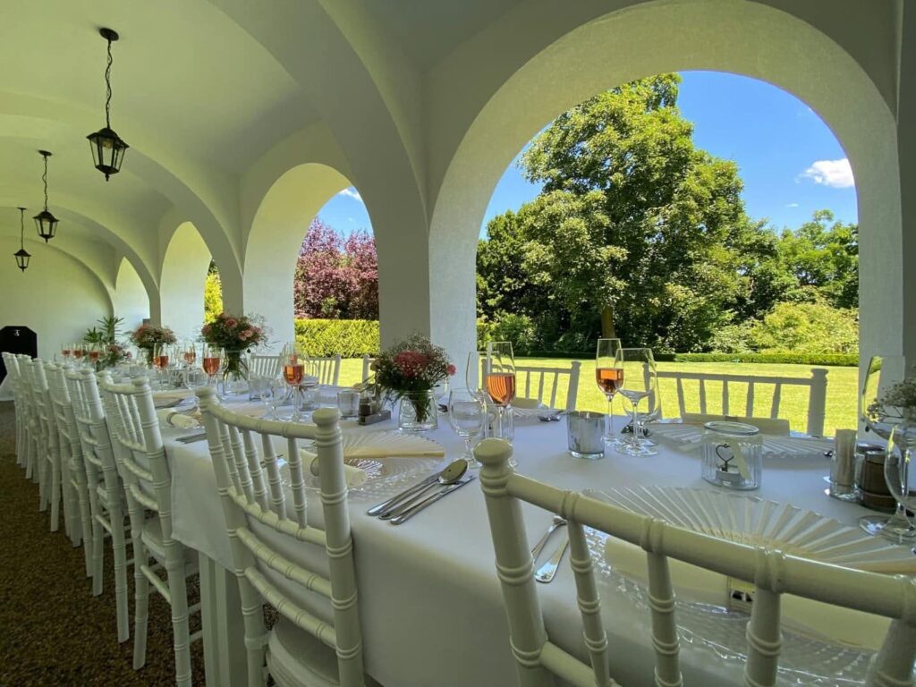 Vila Etelka Modra - svadba pod holým nebom v štýle al fresco v záhrade