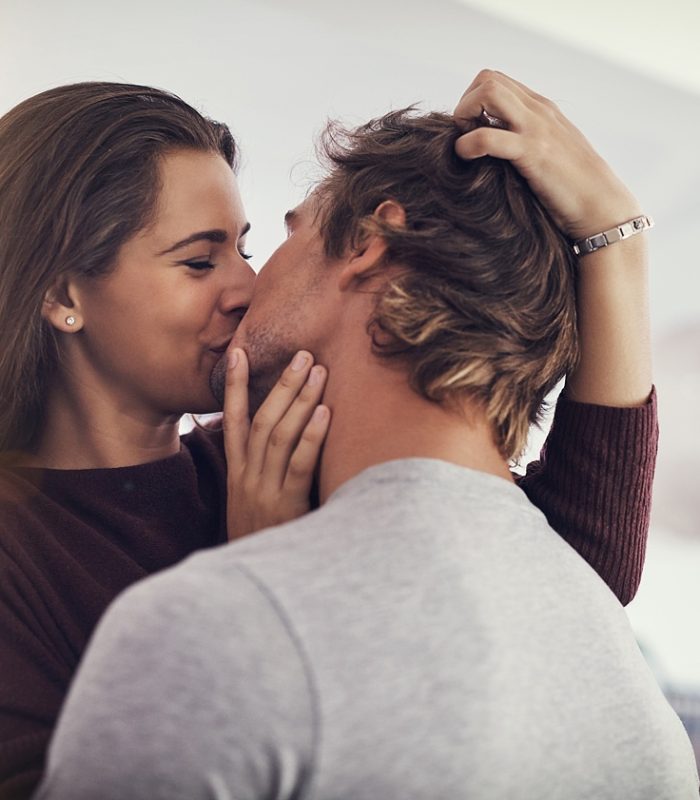 Sviatky lásky počas celého roka sú vhodné nielen na žiadosť o ruku. Na Deň svätého Valentína, Svetový deň manželstva, deň zásnub aj bozkávania si môžete lásku pripomínať neustále.